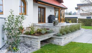 Brandlmayr Gartengestaltung Seitenansicht